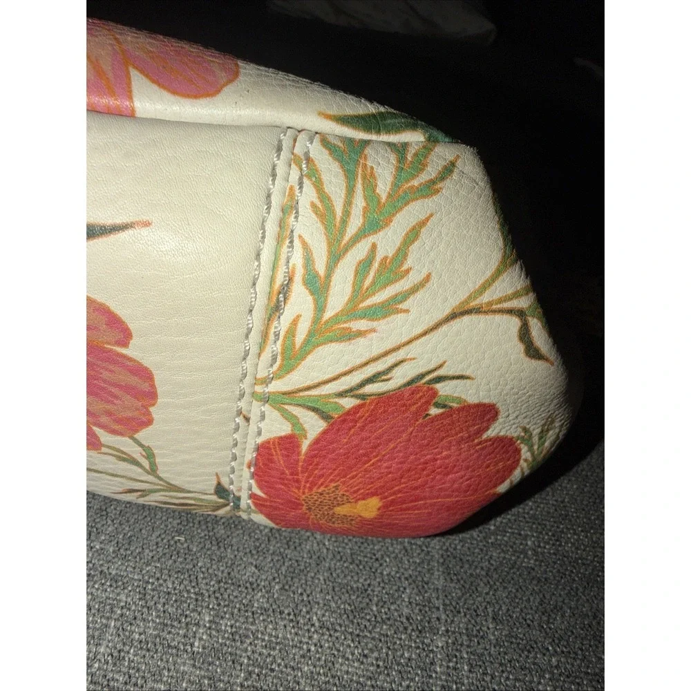 Kate Spade Kingston Drive Blossom Vivian Cream Multi Floral Leather Purse